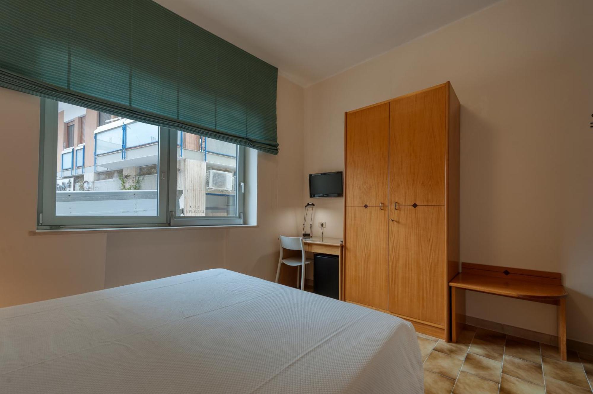 Hotel Barsotti Brindisi Exterior foto
