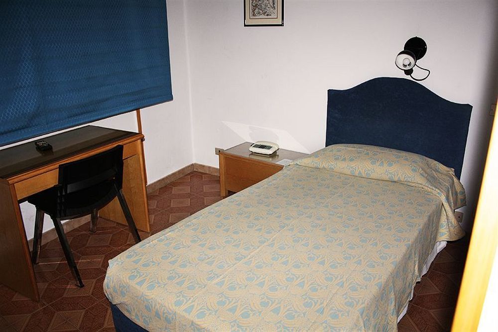 Hotel Barsotti Brindisi Exterior foto